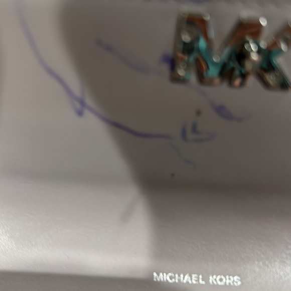 Michael Kors grey wallet - Picture 4 of 4